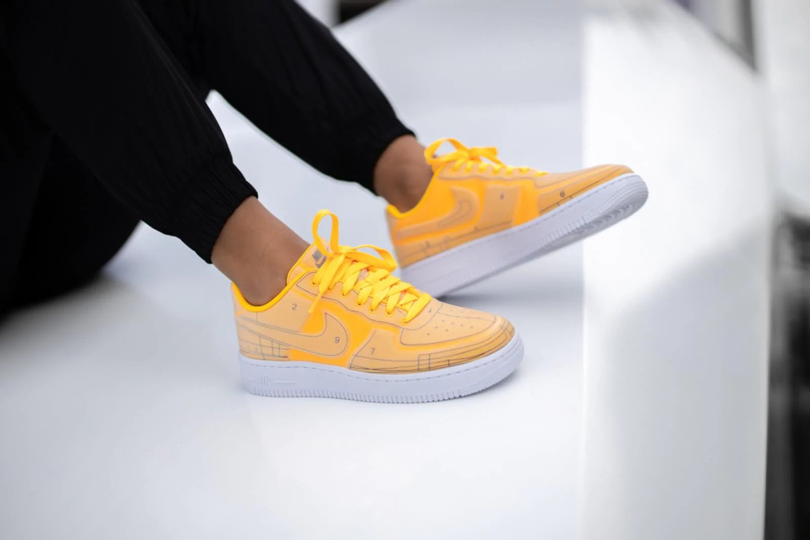 Air Force 1 Low Laser Orange - Image 5