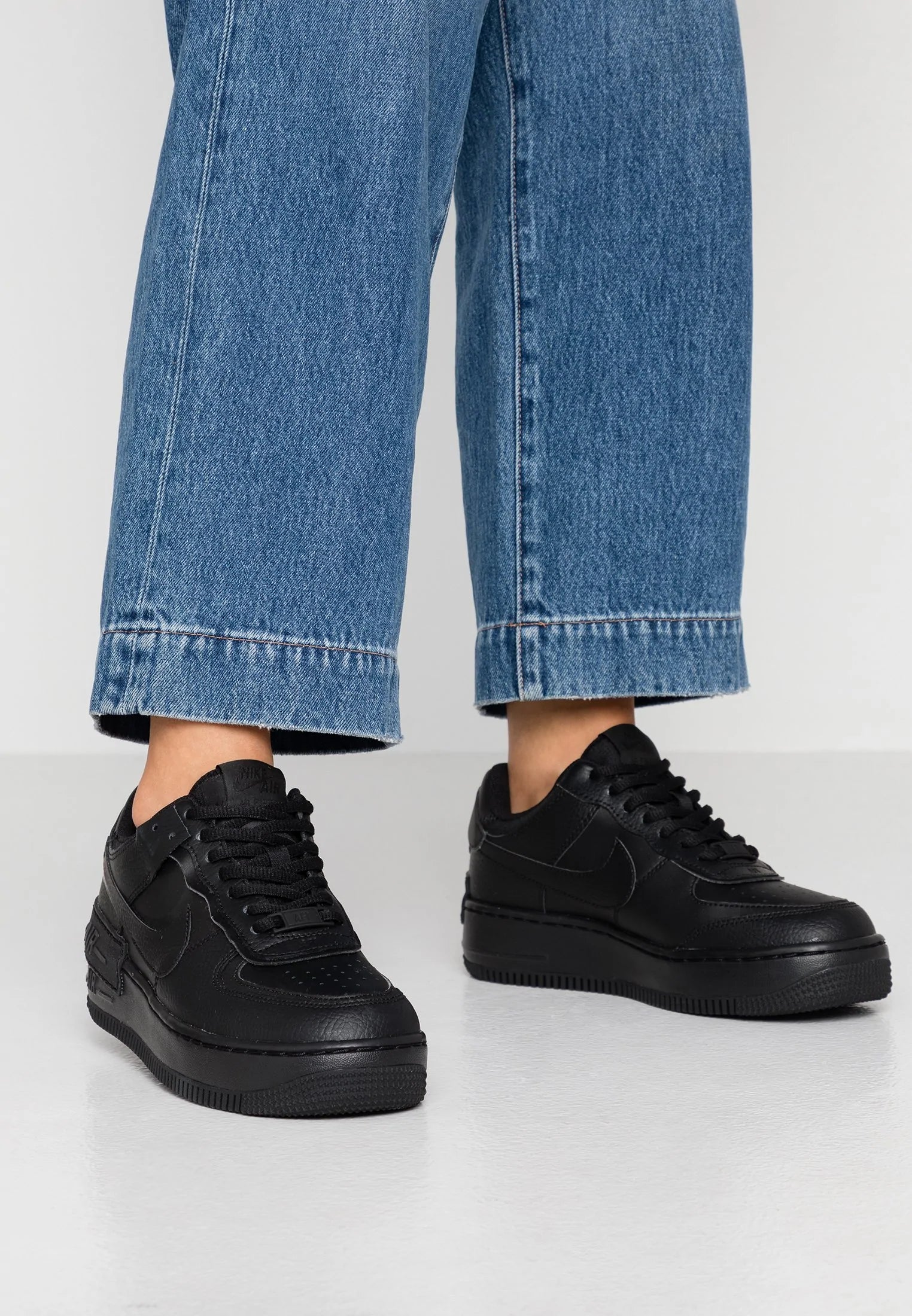 Air Force 1 Shadow Triple Black - Image 4