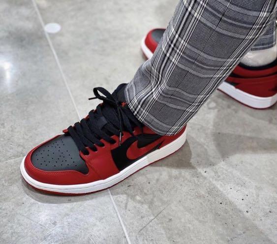 Air Jordan 1 Low Reverse Bred Pebbled Swoosh - Image 3