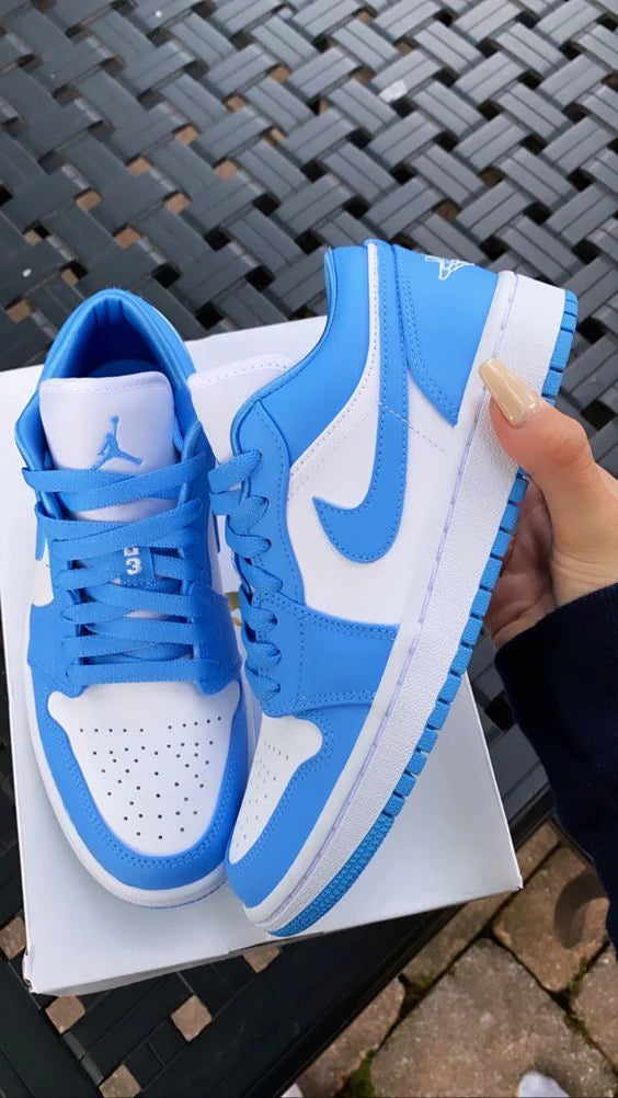 Air Jordan 1 Low Unc - Image 3