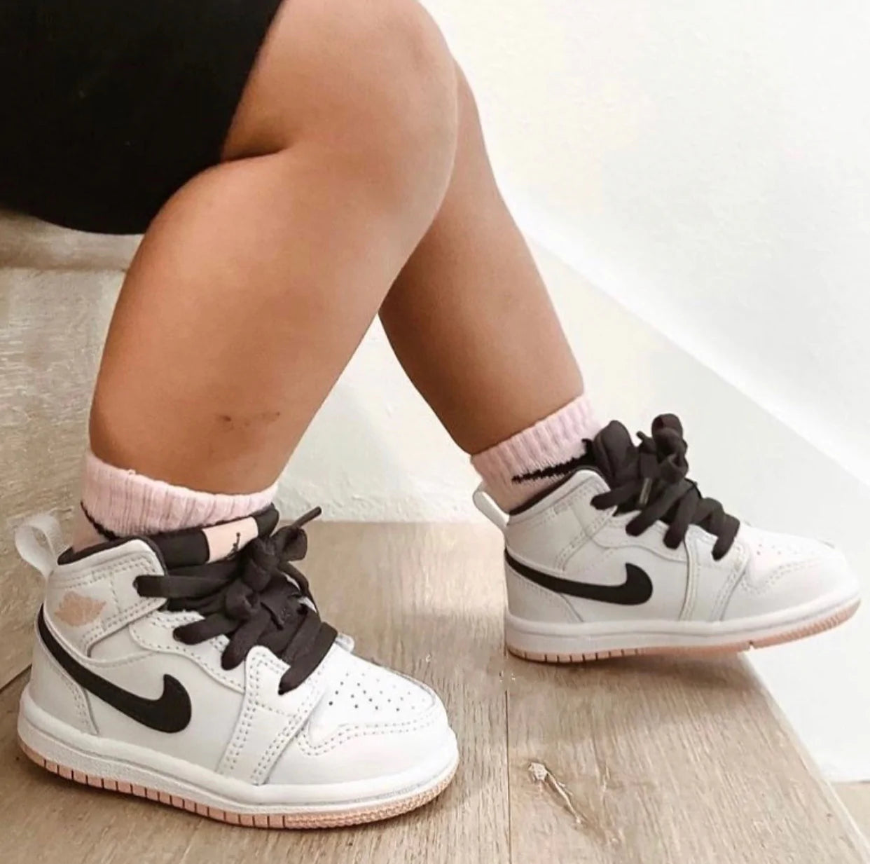 Air Jordan 1 Mid Kids Arctic Orange 640735 180 - Image 4