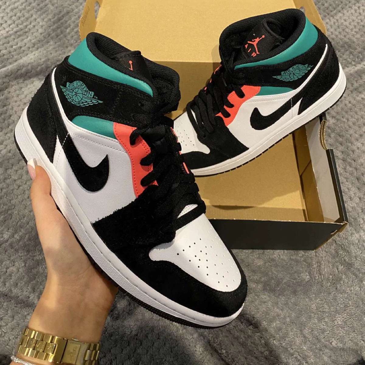 Air Jordan 1 Mid Se South Beach - Image 4