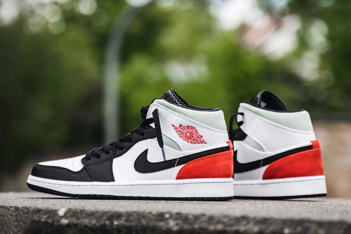 Air Jordan 1 Mid Se Union Black Toe - Image 3