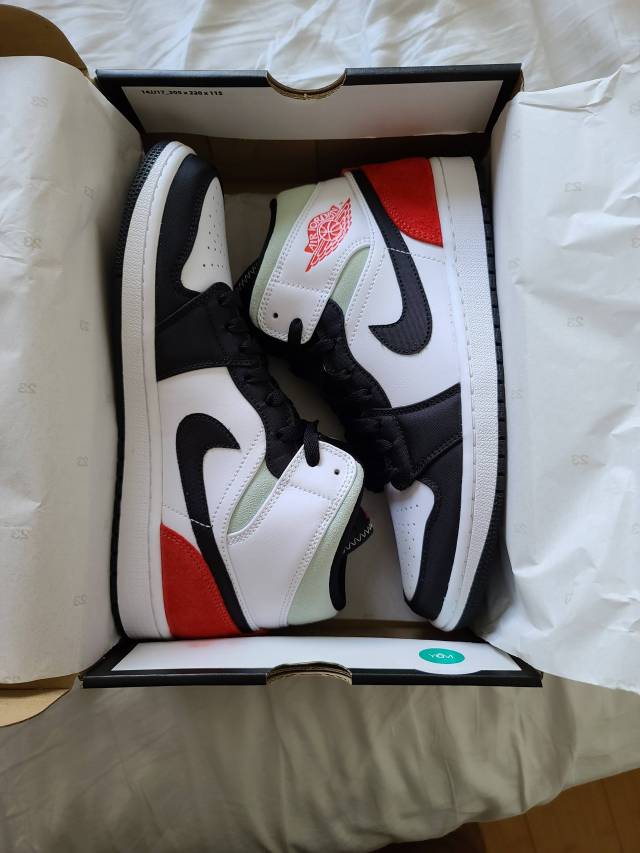 Air Jordan 1 Mid Se Union Black Toe - Image 4