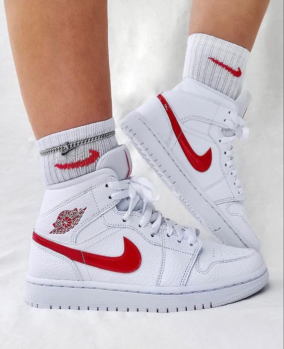 Air Jordan 1 Mid University Red - Image 6