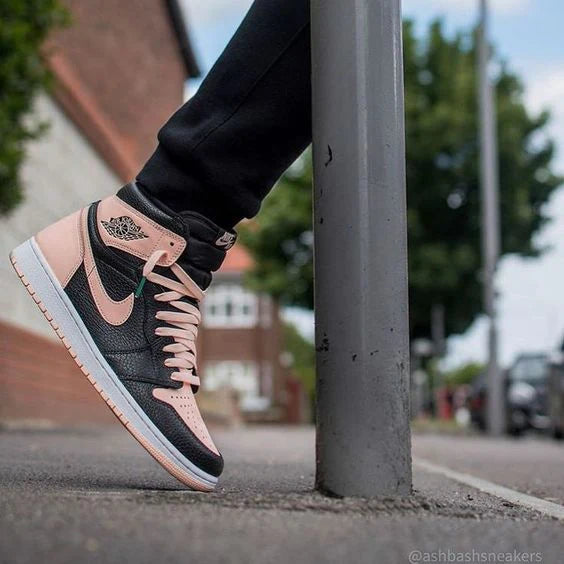 Air Jordan 1 Retro High Black Crimson Tint - Image 7