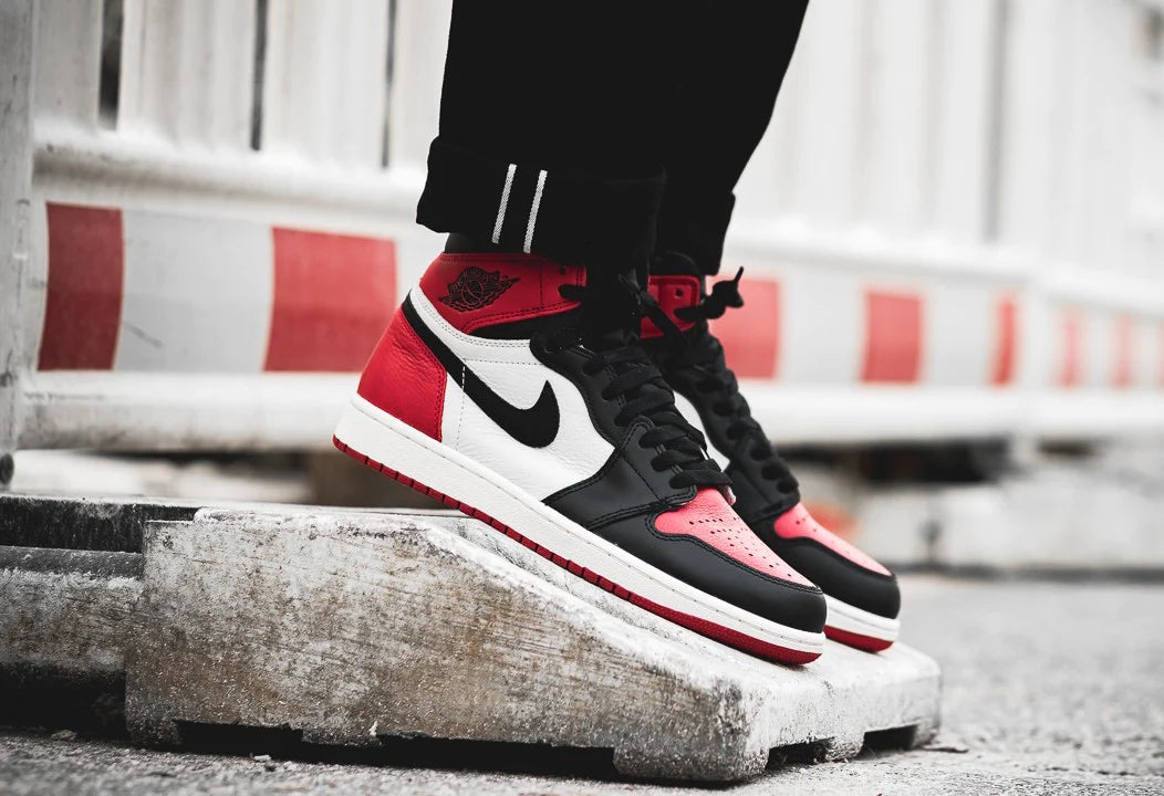 Air Jordan 1 Retro High Bred Toe - Image 5
