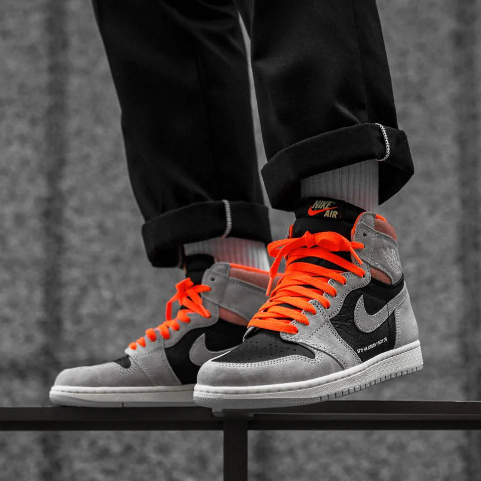 Air Jordan 1 Retro High Neutral Gray Hyper Crimson - Image 6