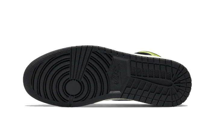 Air Jordan 1 Retro High Og Volt Gold - Image 3