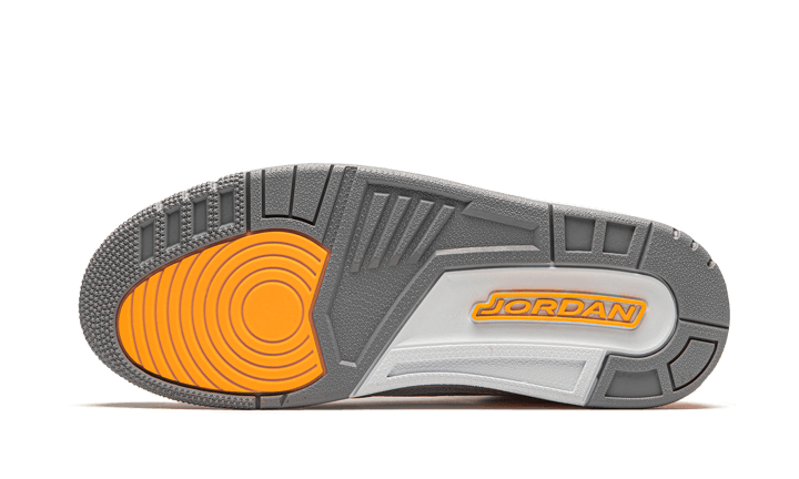 Air Jordan 3 Retro Laser Orange - Image 4