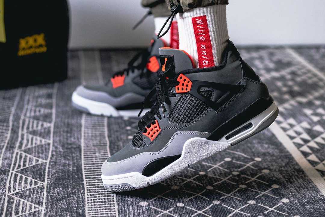 Air Jordan 4 Infrared 2022 - Image 4