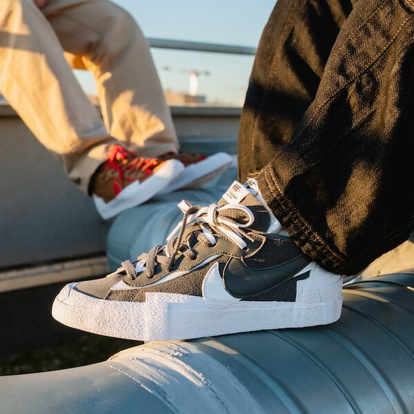 Alternative view of Blazer Low Sacai Iron Gray