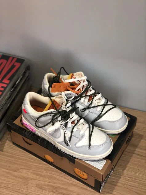 Alternative view of Dunk Low Off White Lot 22