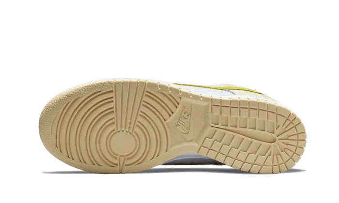 Dunk Low Yellow Strike - Image 3