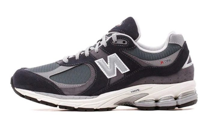 New Balance 2002R Eclipse Raincloud - Image 4