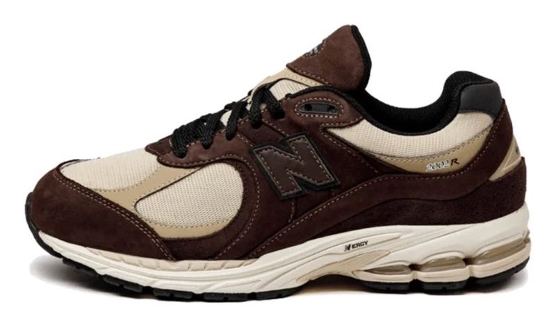 New Balance 2002R Gore-Tex Black Coffee