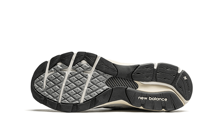 New Balance 990 V3 Made Usa Teddy Santis Sea Salt - Image 4