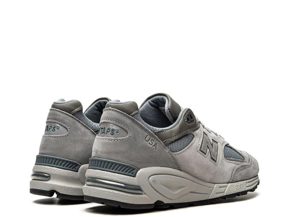 New Balance X Wtaps 990V2 Low-Top Sneakers - Image 4