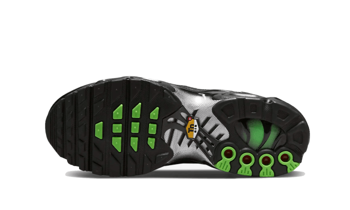 Nike Air Max Plus Black Silver Green Strike - Image 3