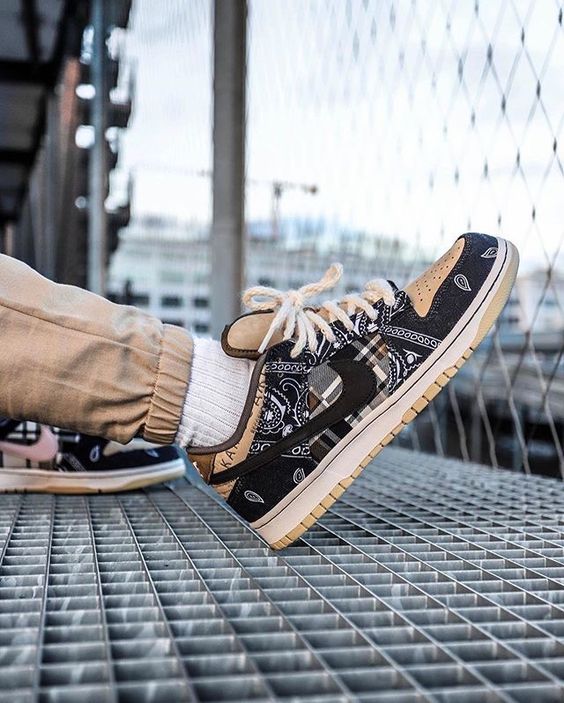 Sb Dunk Low Travis Scott - Image 6