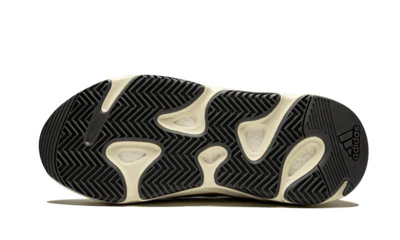 Yeezy 700 Analog - Image 4