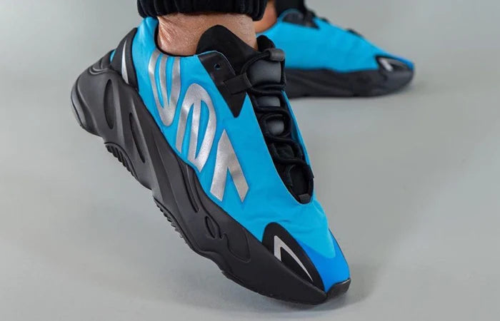 Alternative view of Yeezy 700 Mnvn Bright Cyan