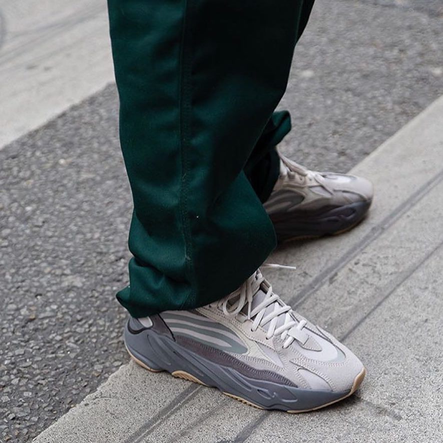 Yeezy 700 V2 Tephra - Image 5