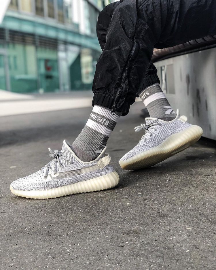 Yeezy Boost 350 V2 Lundmark Reflective - Image 6