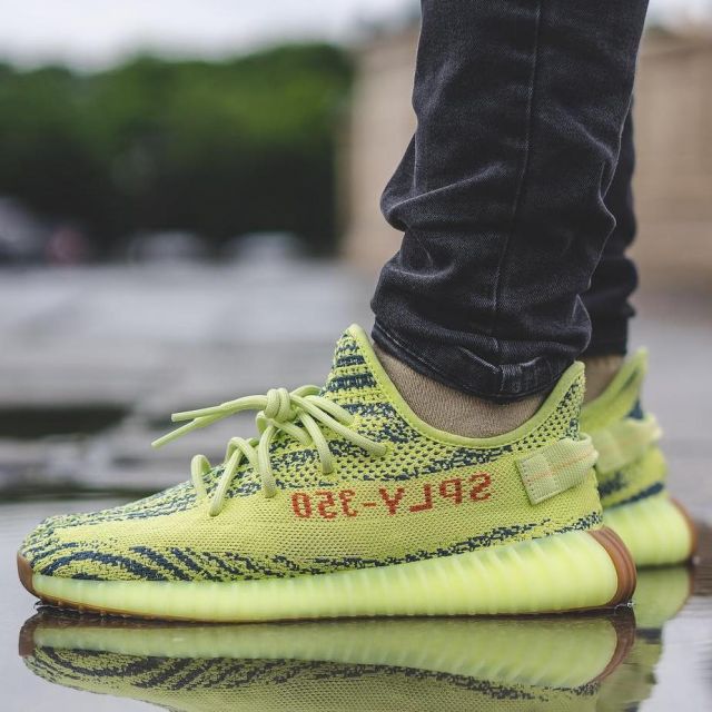 Yeezy Boost 350 V2 Semi Frozen Yellow - Image 5