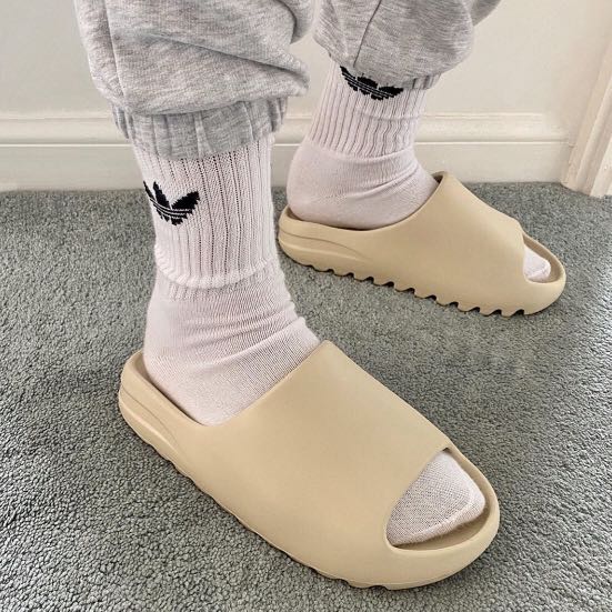 Yeezy Slide Bone - Image 4