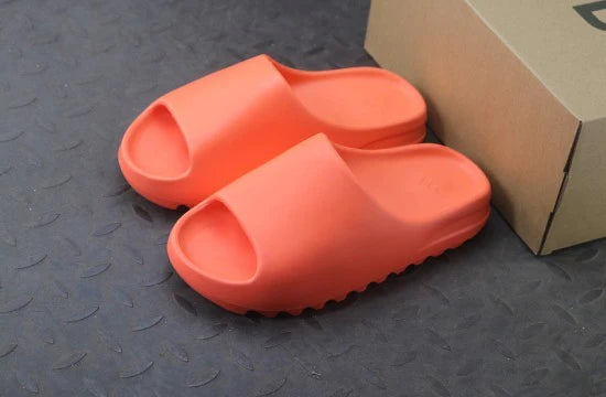 Alternative view of Yeezy Slide Enflame Orange
